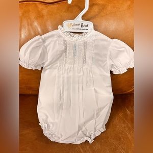 Feltman Brothers White Ruffled Bubble